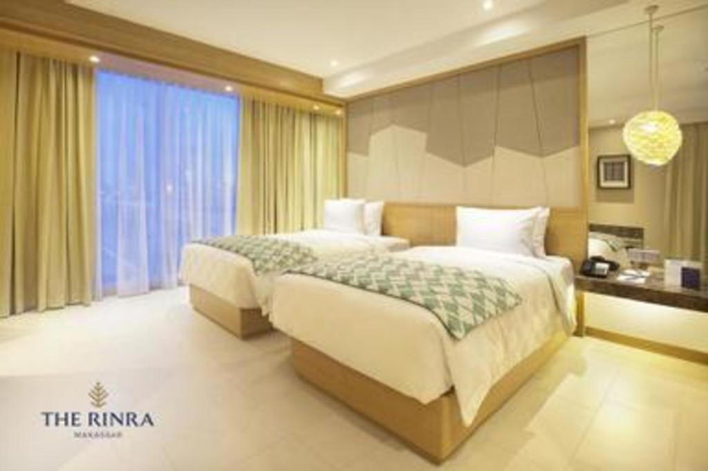 The Rinra Hotel Makassar Buitenkant foto