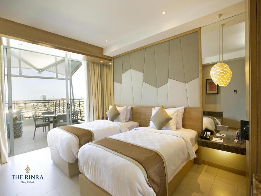 The Rinra Hotel Makassar Buitenkant foto